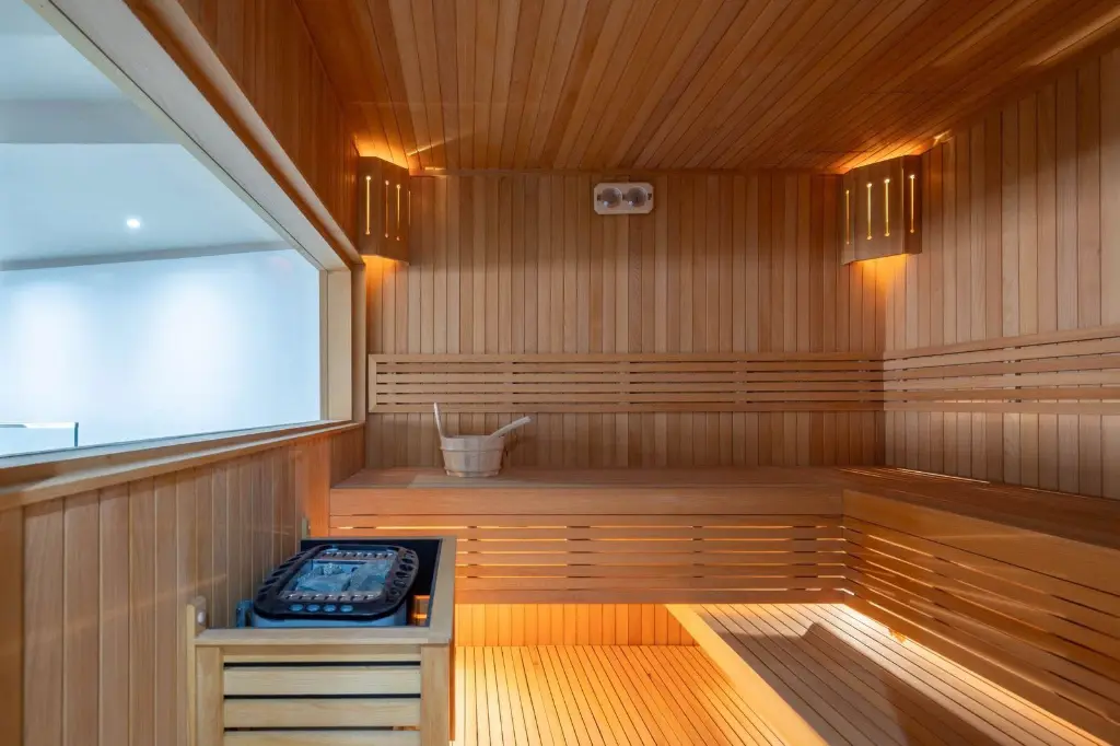 PHOTO-2025-09-03-15-56-08 3.webp