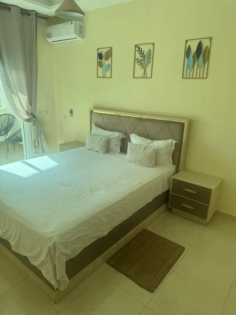 PHOTO-2025-09-15-18-15-46 2.webp