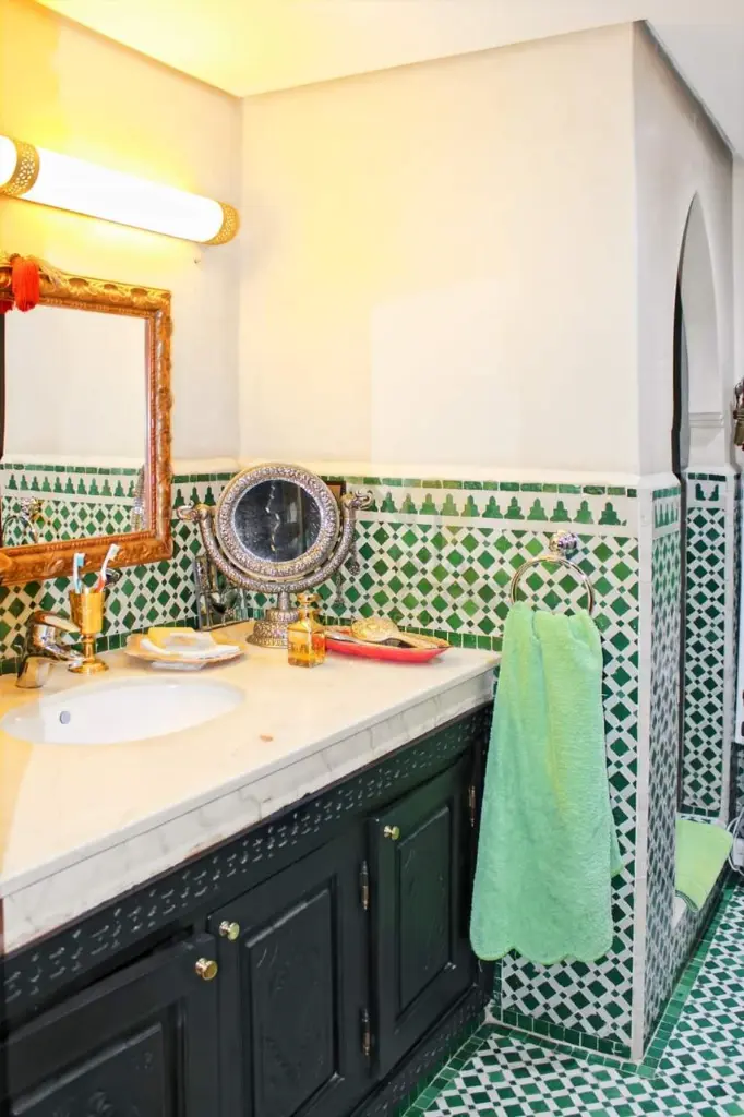 PHOTO-2025-10-13-16-25-31 2.webp