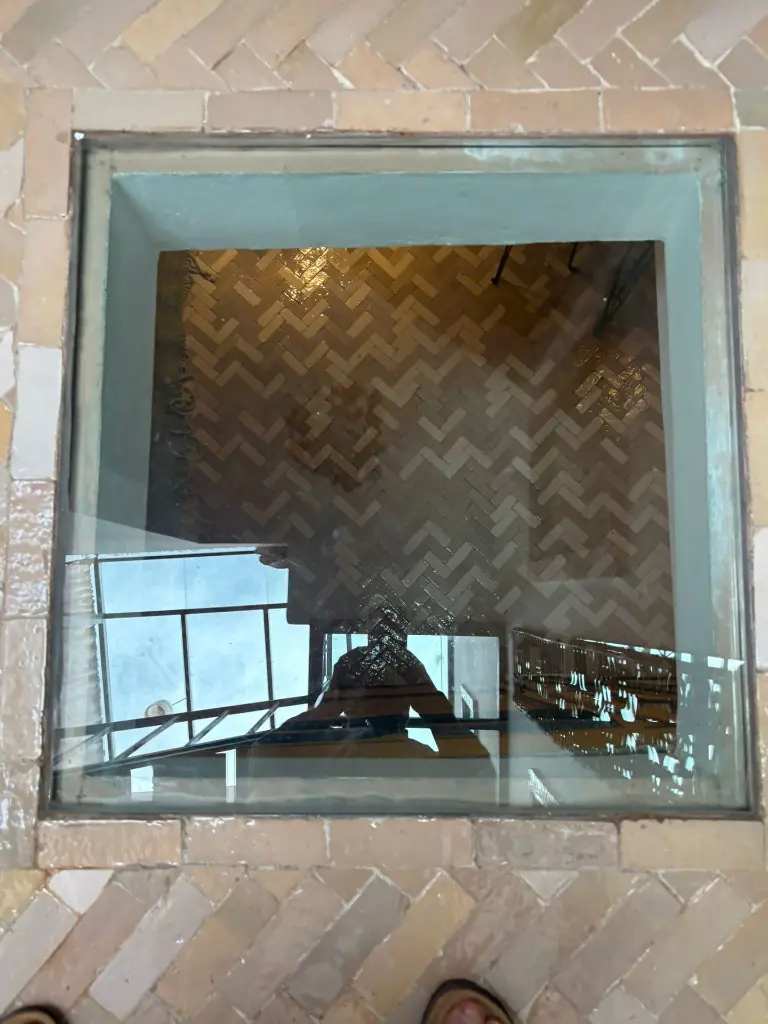 PHOTO-2025-10-15-22-06-08 2.webp