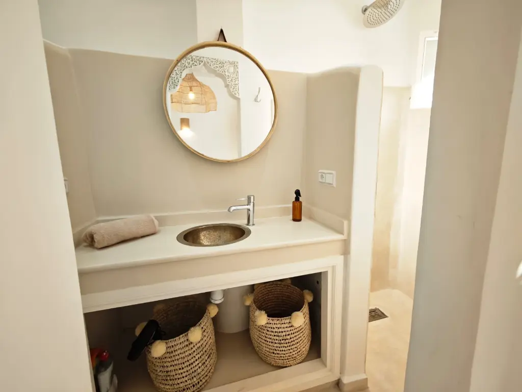 PHOTO-2025-08-05-10-45-32 2.webp