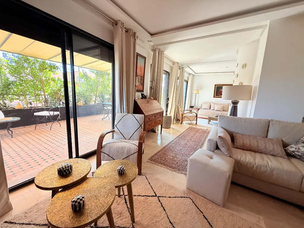 Appartement rénové Semlalia 210 m2 