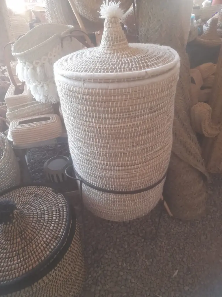 Corbeille en feuilles de palmier avec couvercle XL